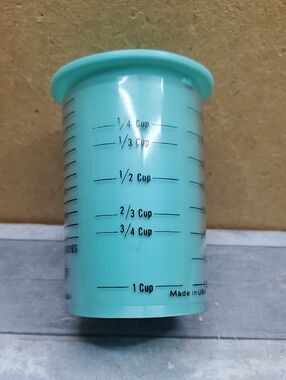 Wonder Cup Turquoise Wet Dry Measuring Cup